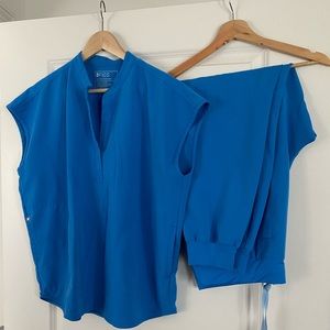 Figs, capri blue scrub set!
